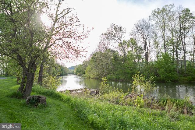 CNGS APT AND SHEND COMS - Residential