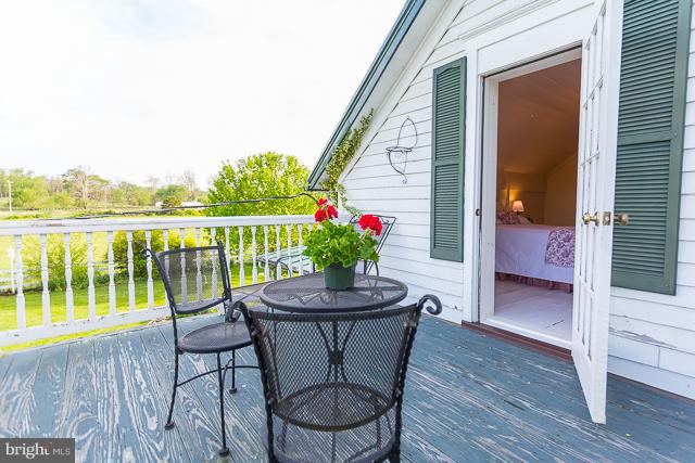 CNGS APT AND SHEND COMS - Residential