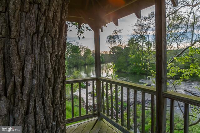 CNGS APT AND SHEND COMS - Residential