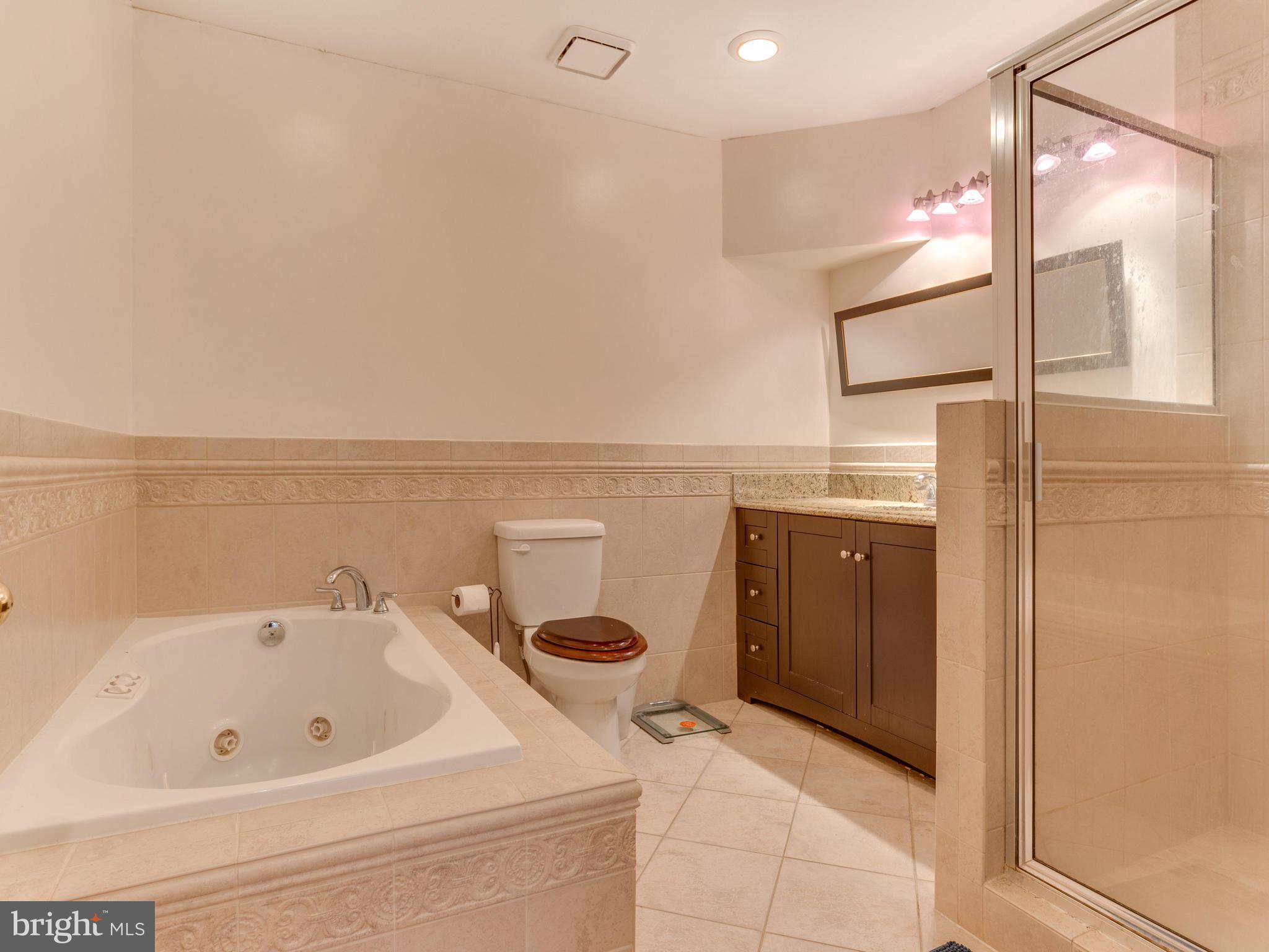 SOUTH GLEN - Residential