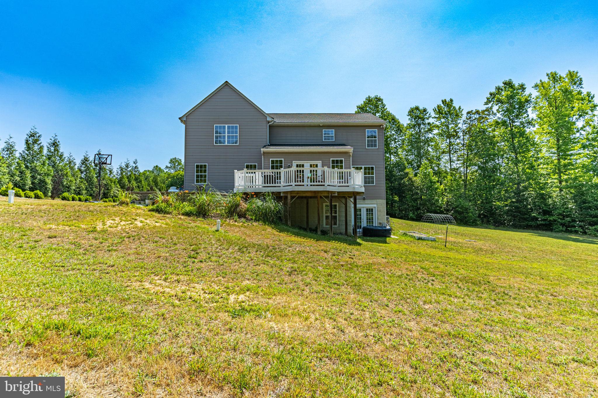 HUGHESVILLE - Residential