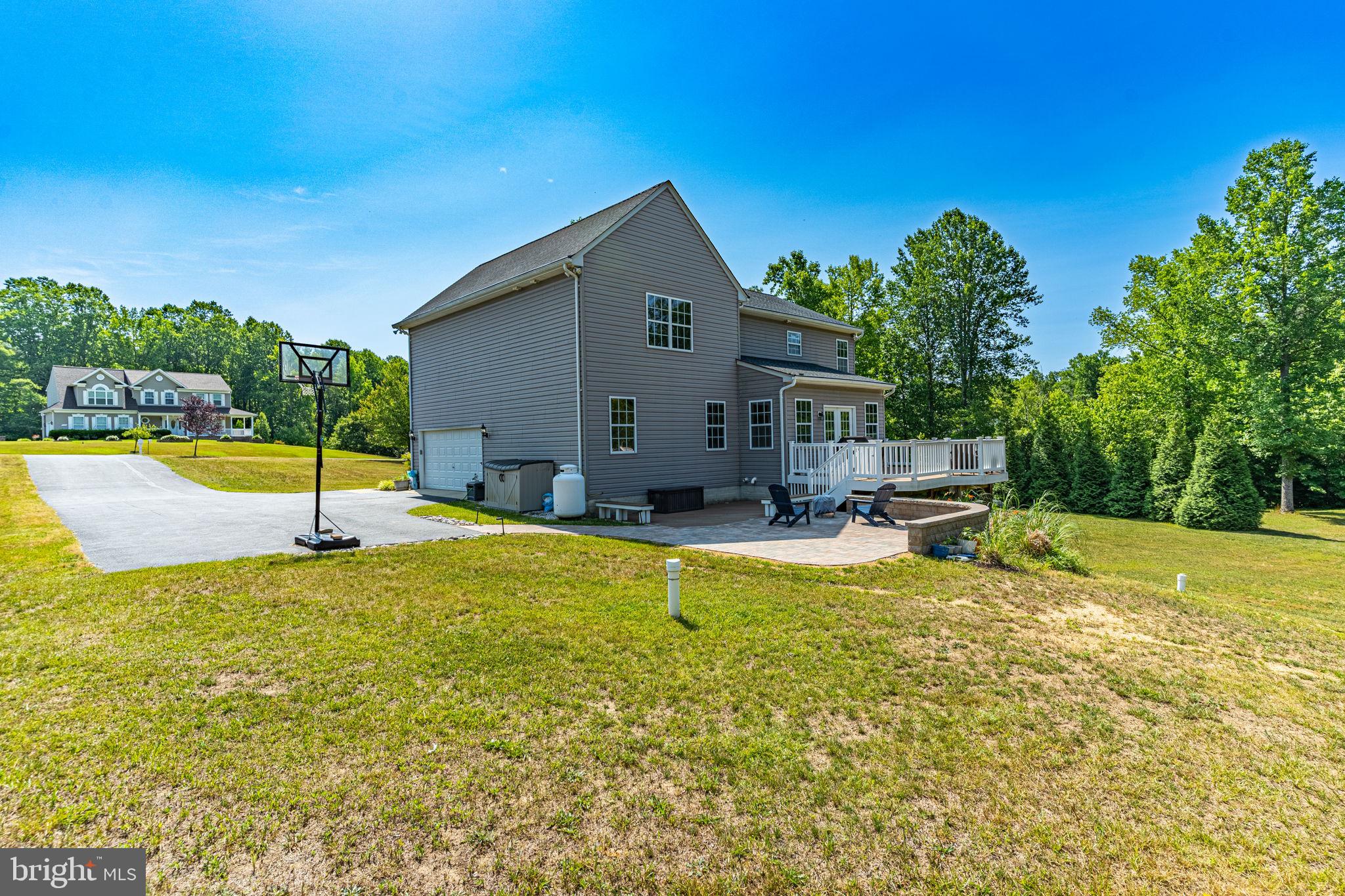 HUGHESVILLE - Residential