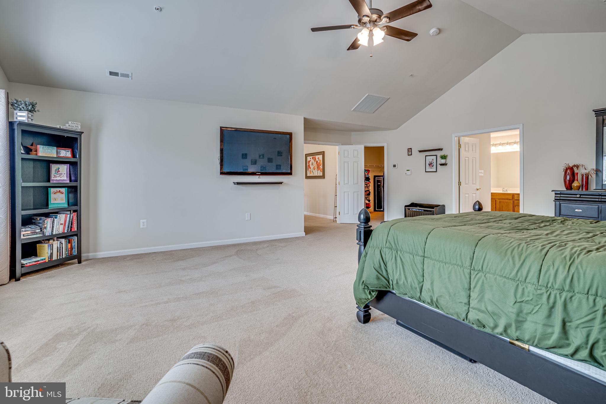 HUGHESVILLE - Residential