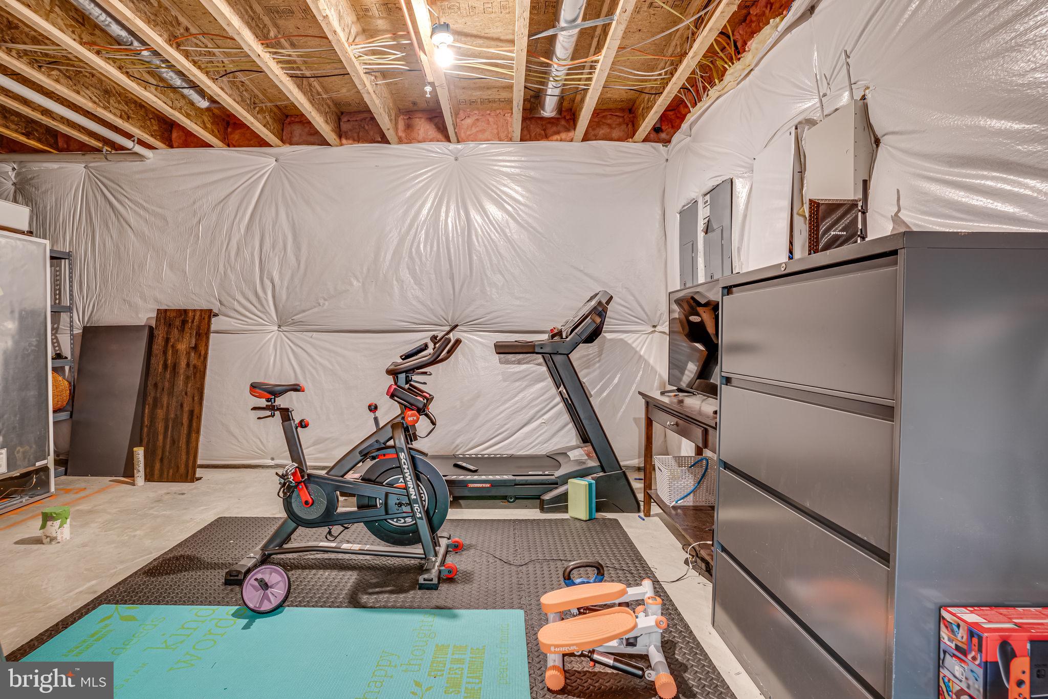 HUGHESVILLE - Residential