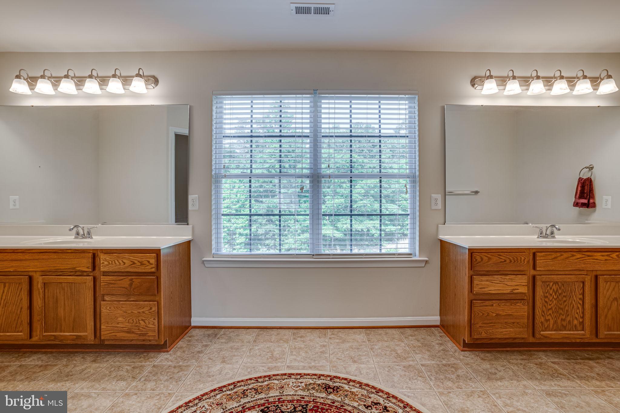 HUGHESVILLE - Residential