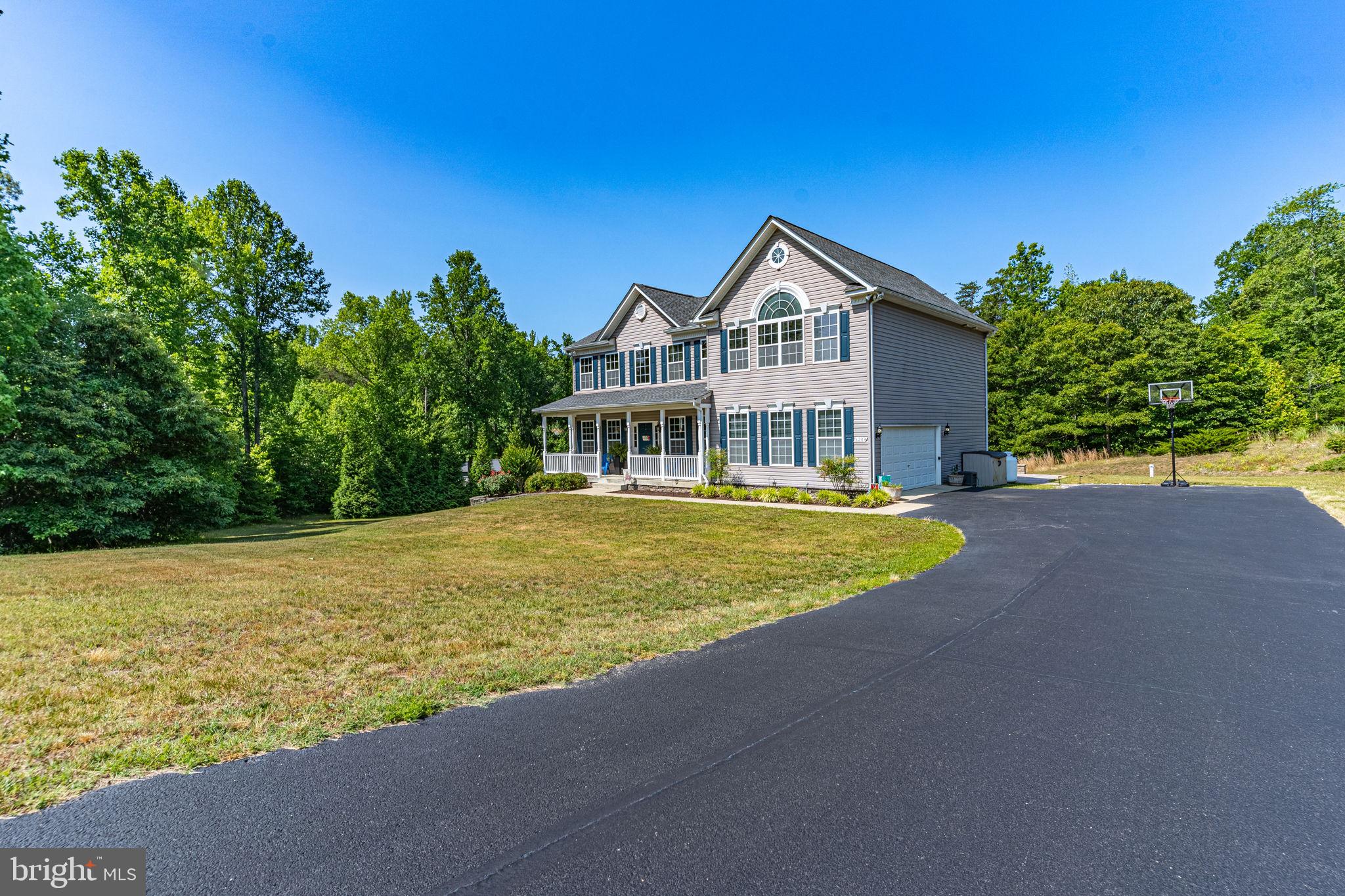 HUGHESVILLE - Residential