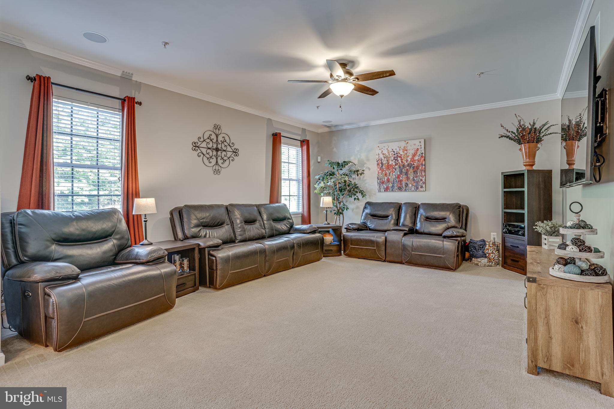 HUGHESVILLE - Residential