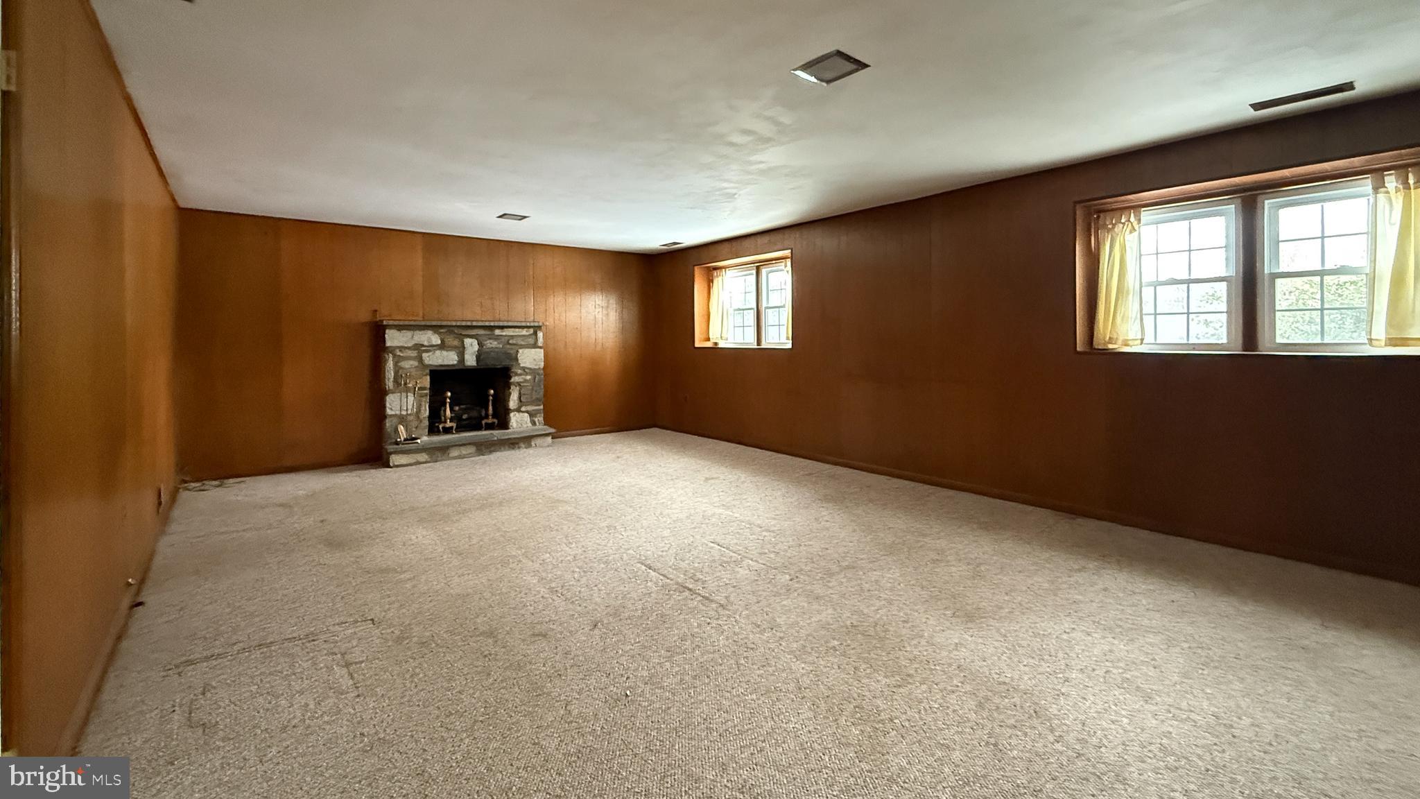 FAIRWAYS - Residential