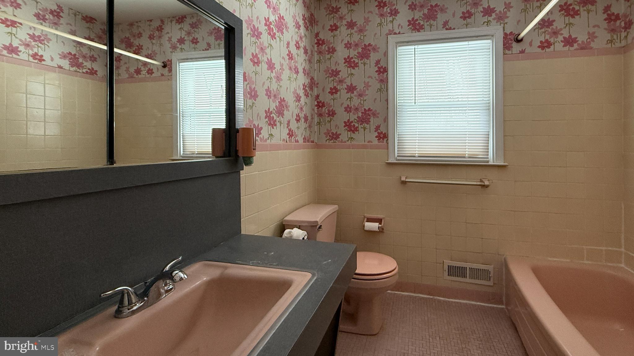 FAIRWAYS - Residential