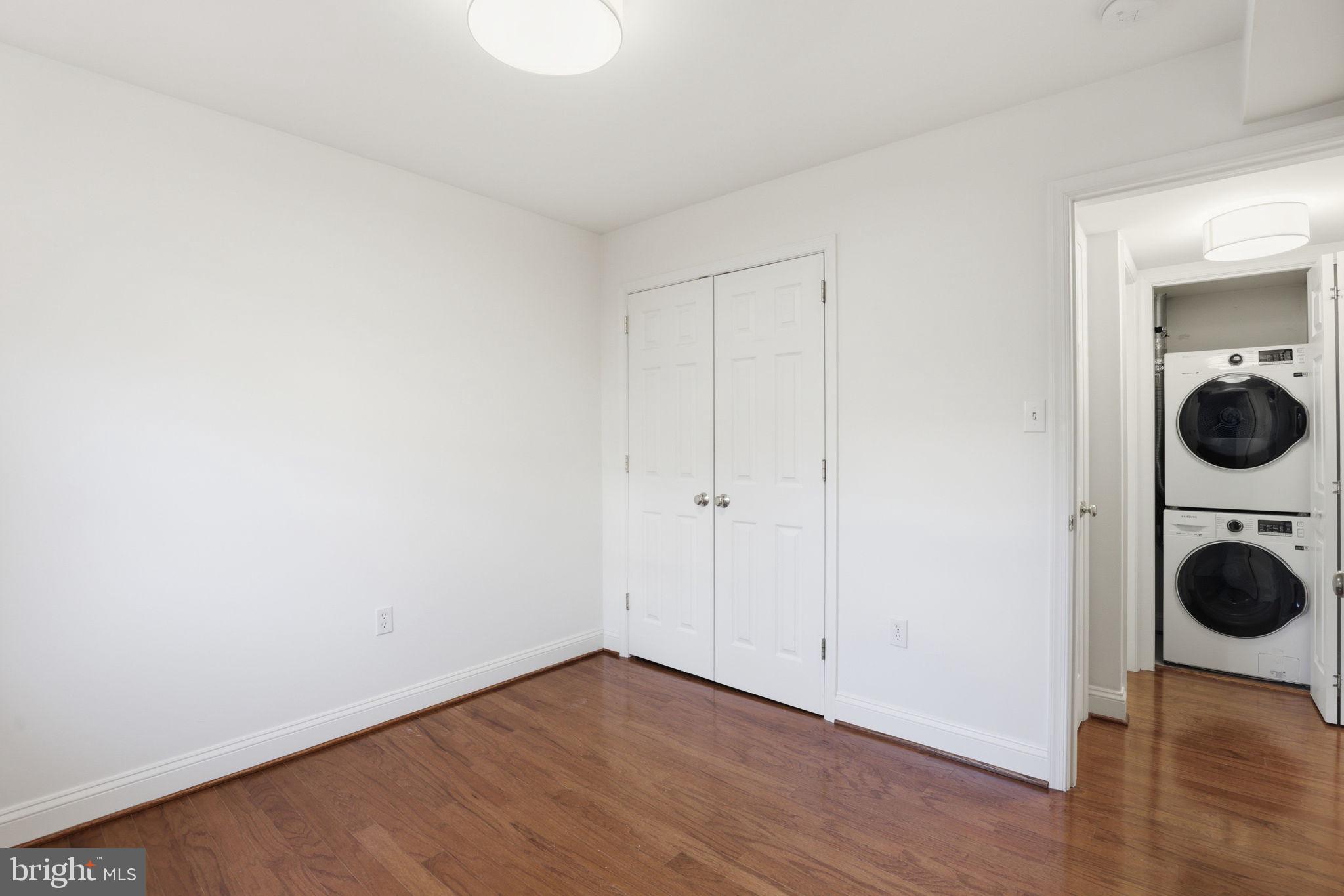 INVERNESS KNOLLS - Residential