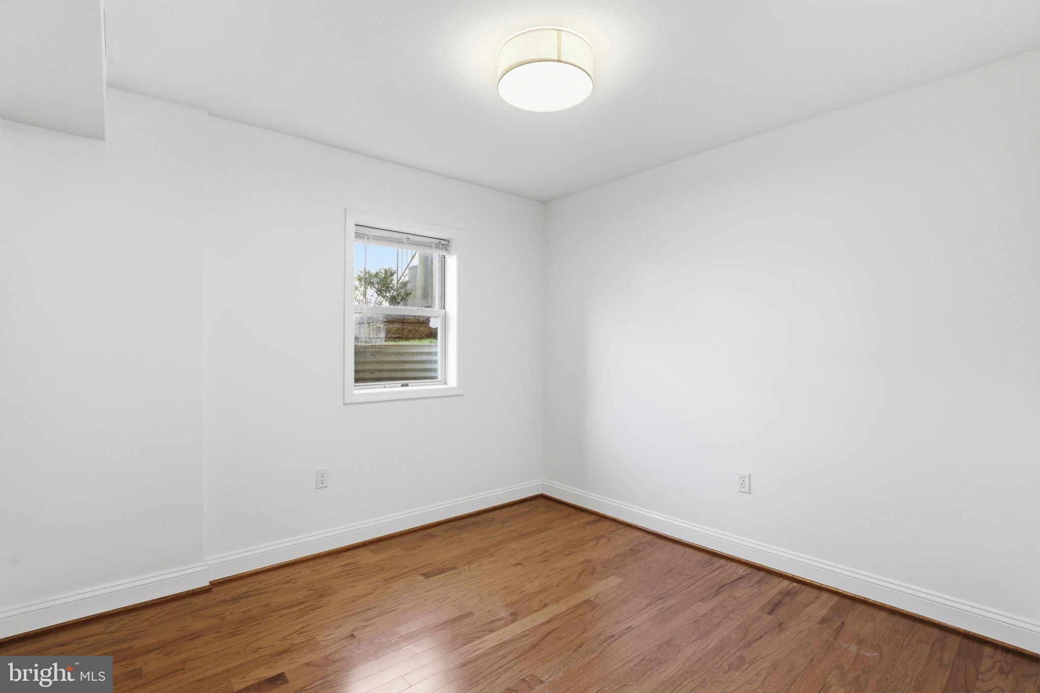 INVERNESS KNOLLS - Residential