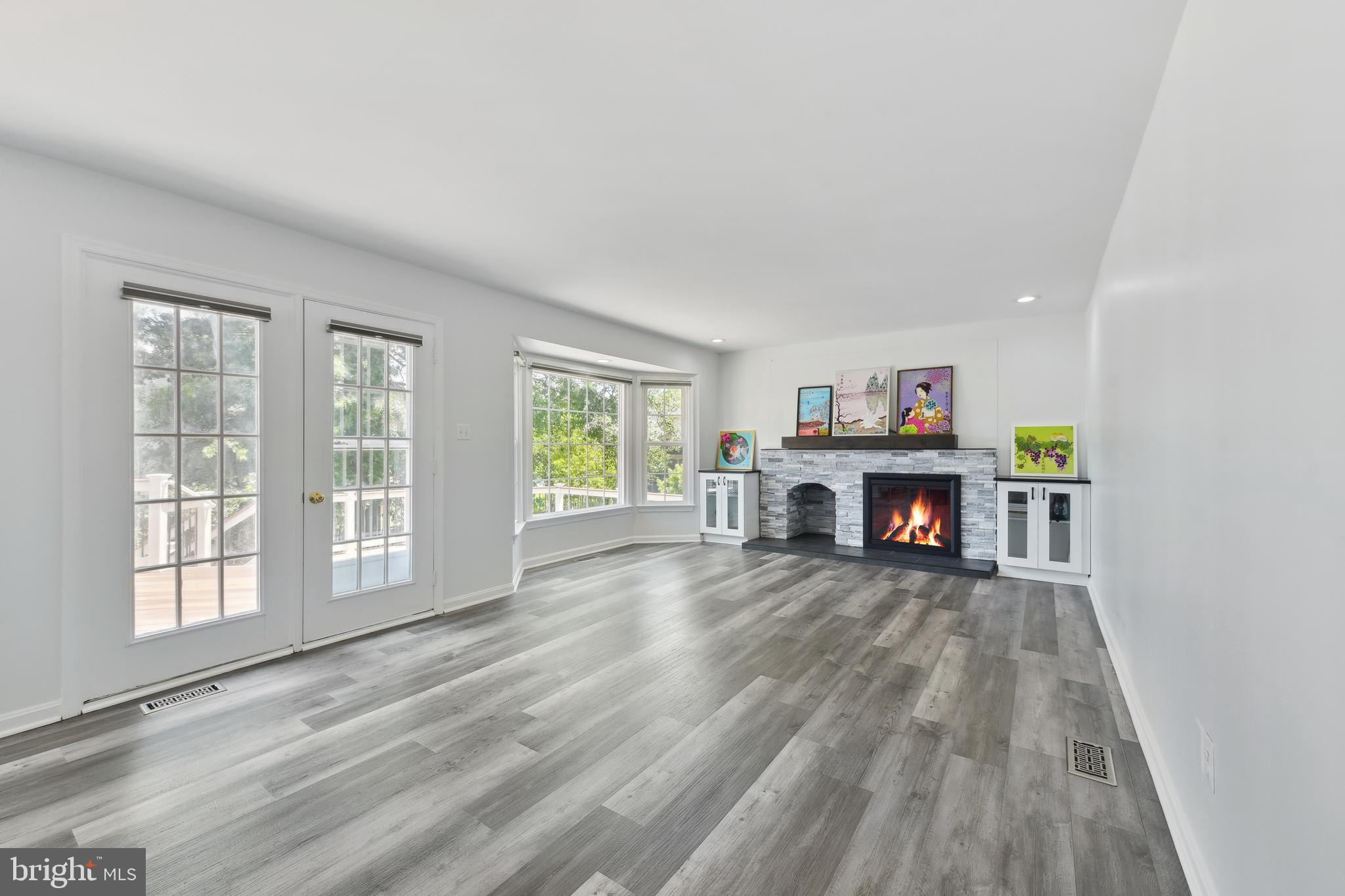 COUNTRYSIDE - Residential