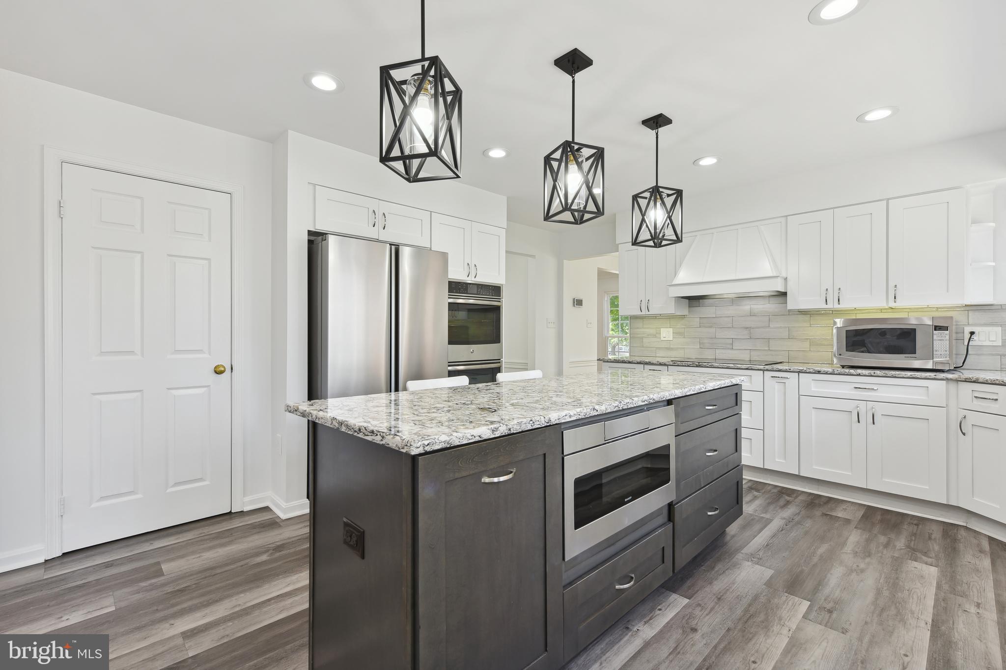 COUNTRYSIDE - Residential