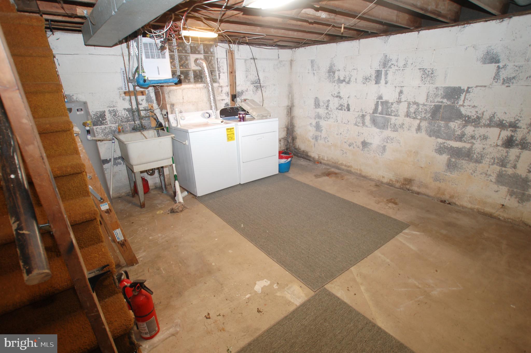 SPEEDWAY - Residential Income