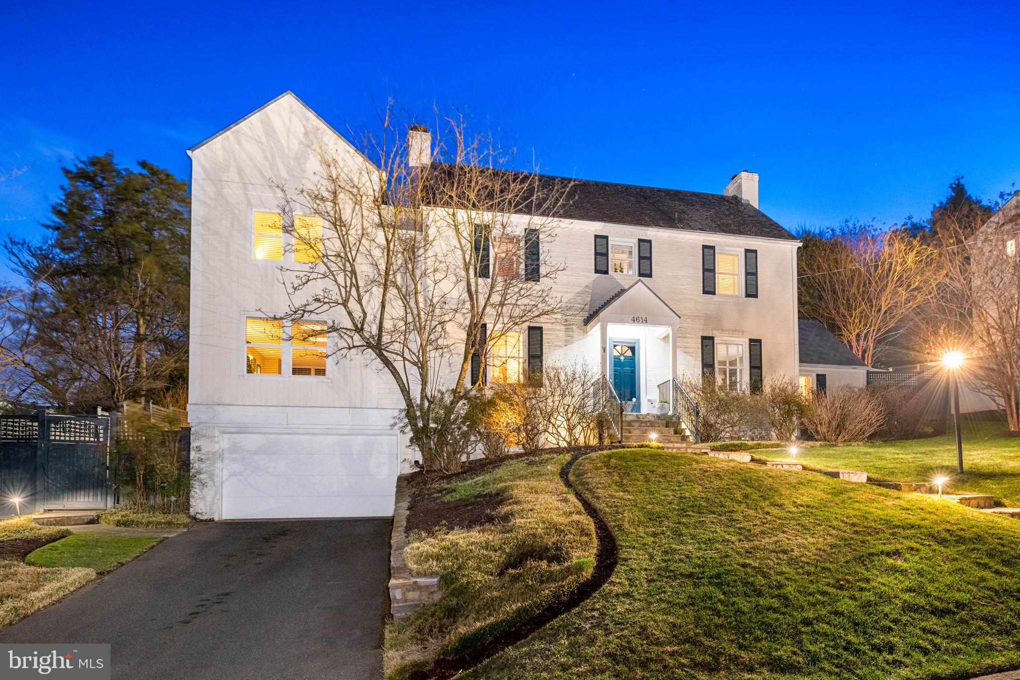 COUNTRY CLUB HILLS - Residential