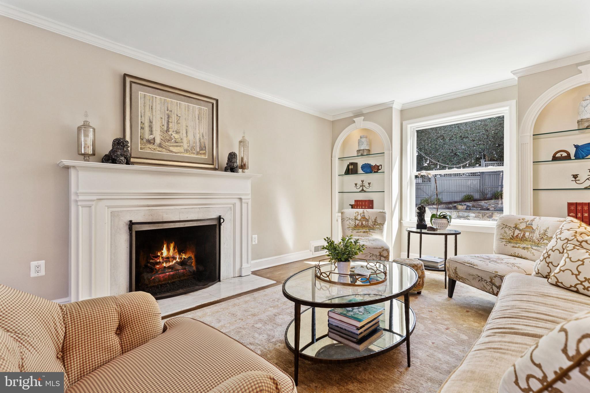 COUNTRY CLUB HILLS - Residential