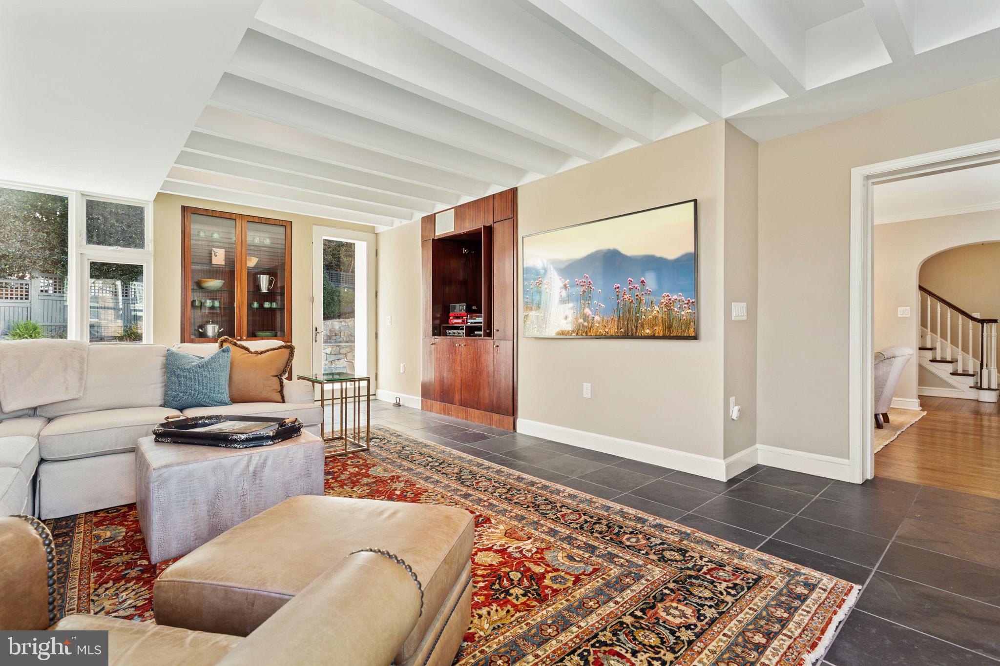 COUNTRY CLUB HILLS - Residential