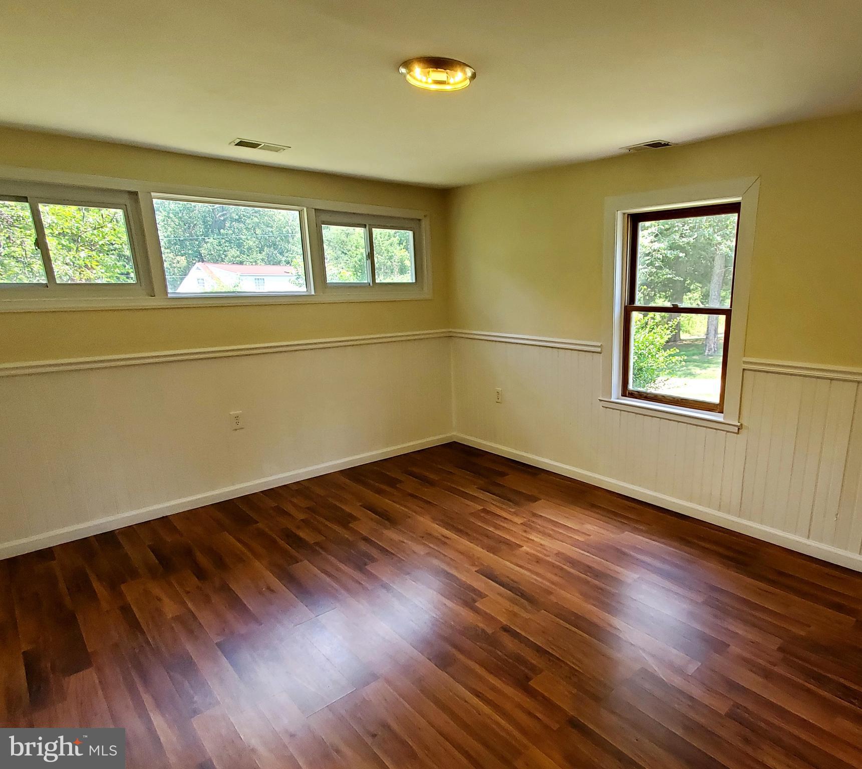 BROAD CREEK - Residential Lease