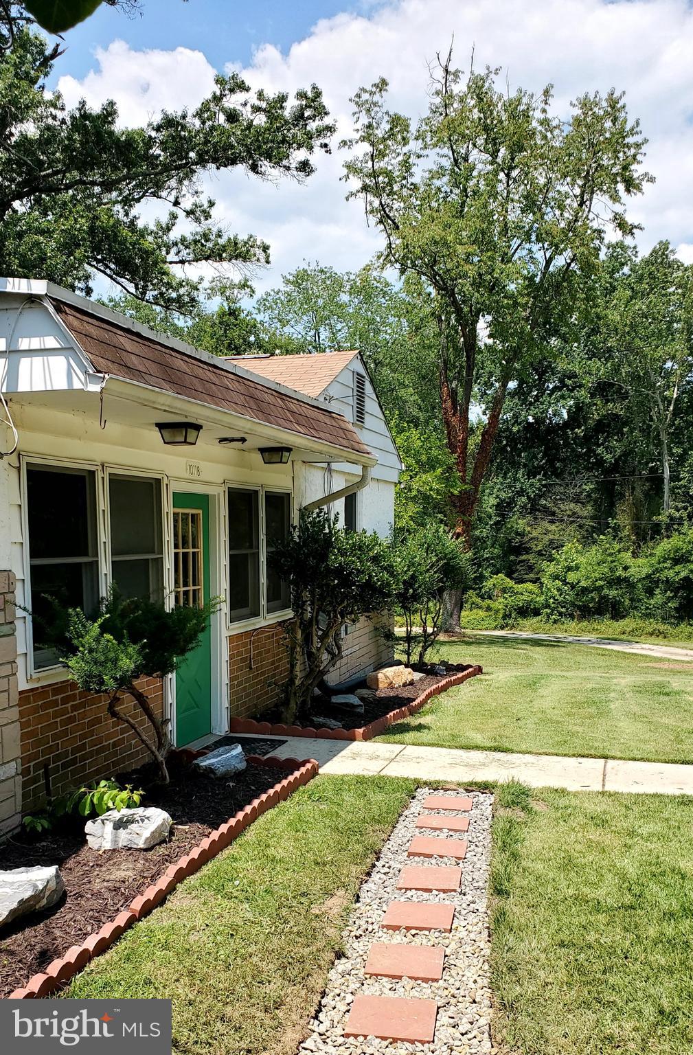 BROAD CREEK - Residential Lease