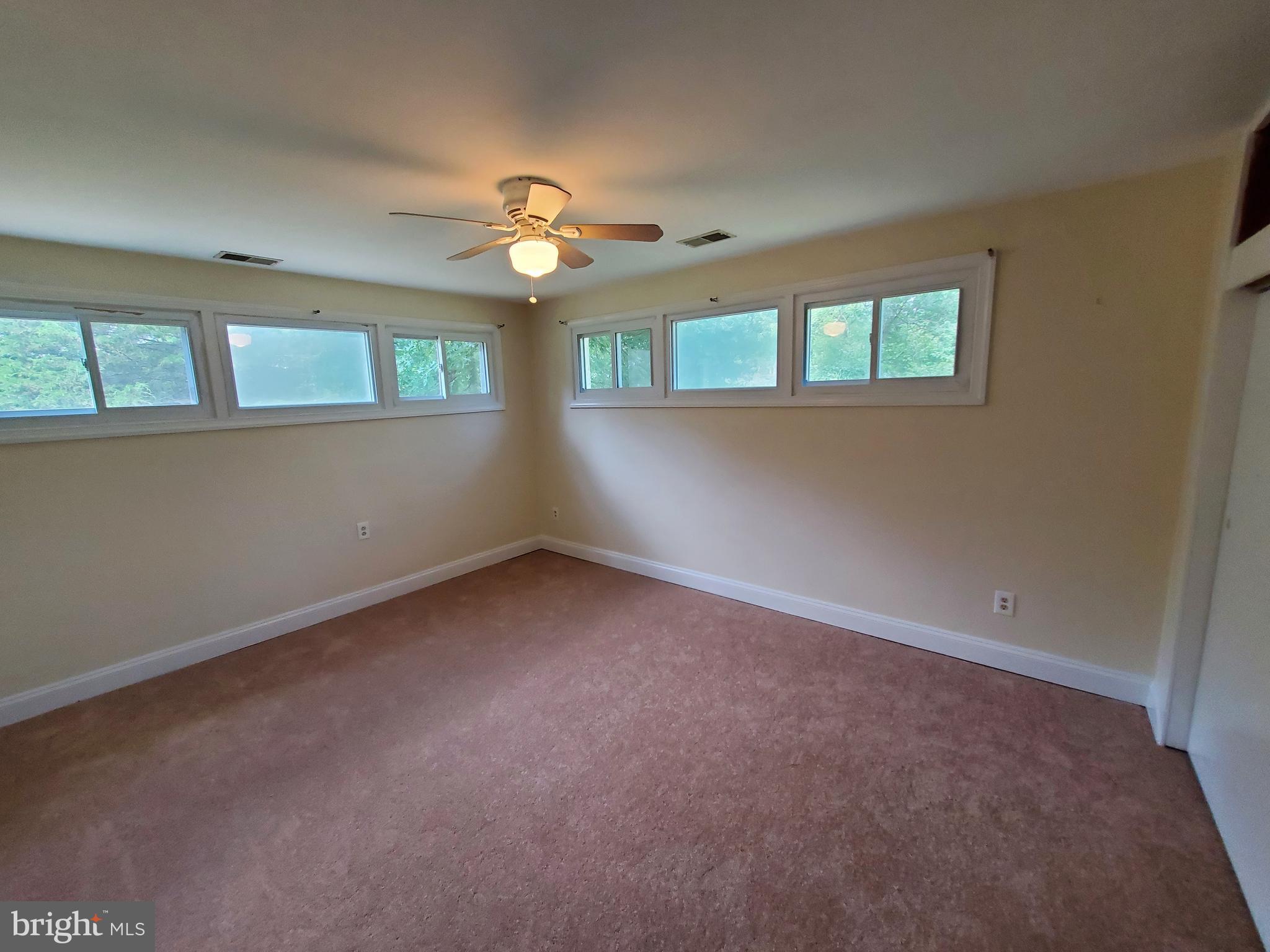 BROAD CREEK - Residential Lease