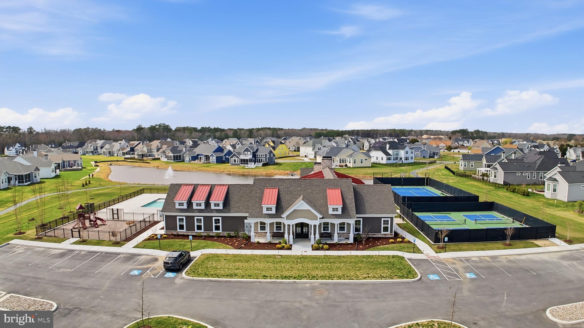 VILLAS AT WALDEN - Residential