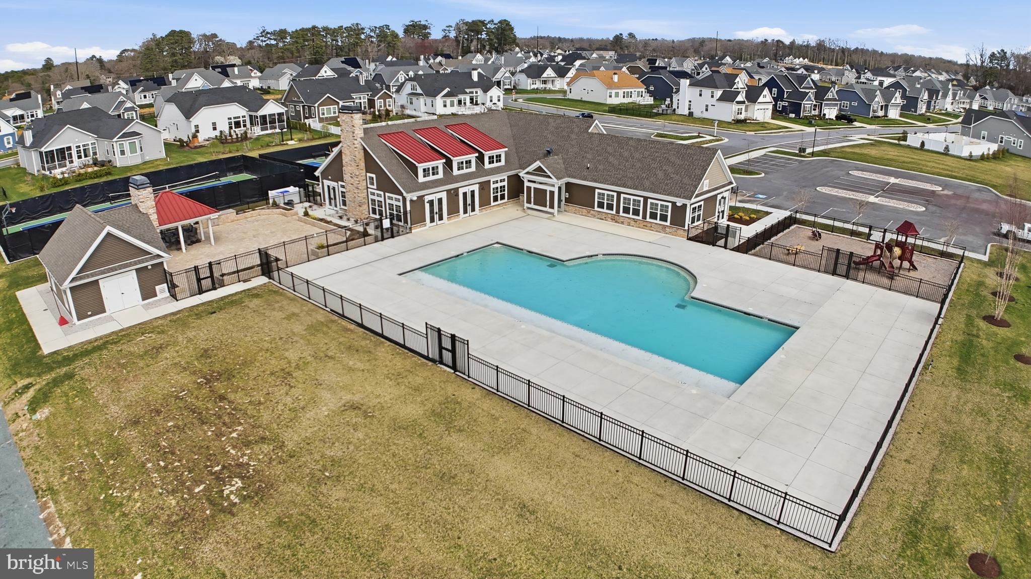 VILLAS AT WALDEN - Residential