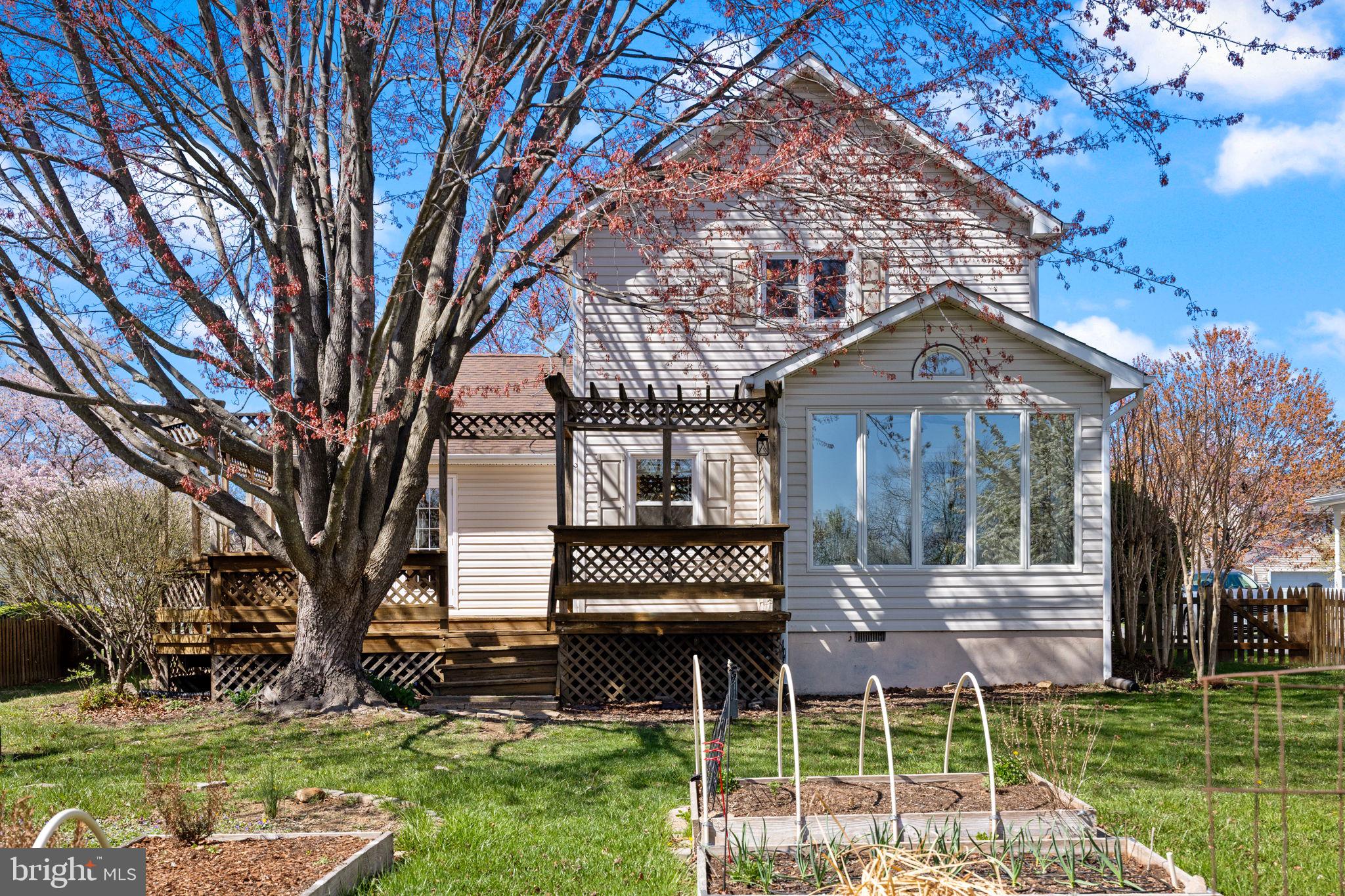 ALBIN VILLAGE - Residential