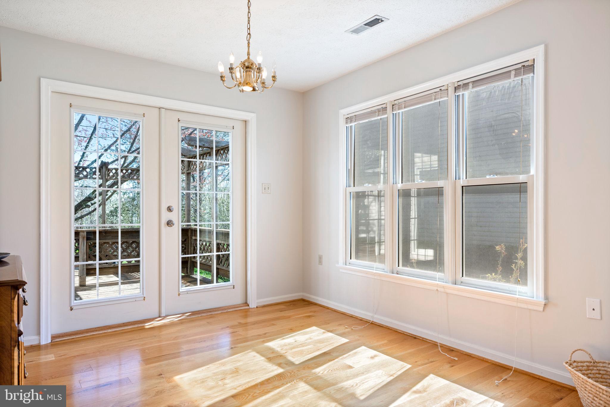 ALBIN VILLAGE - Residential