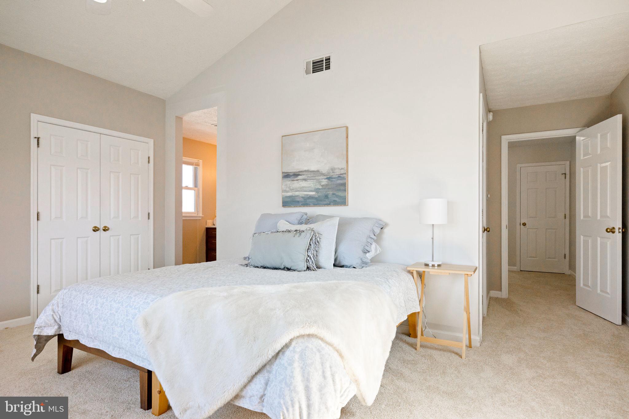 ALBIN VILLAGE - Residential