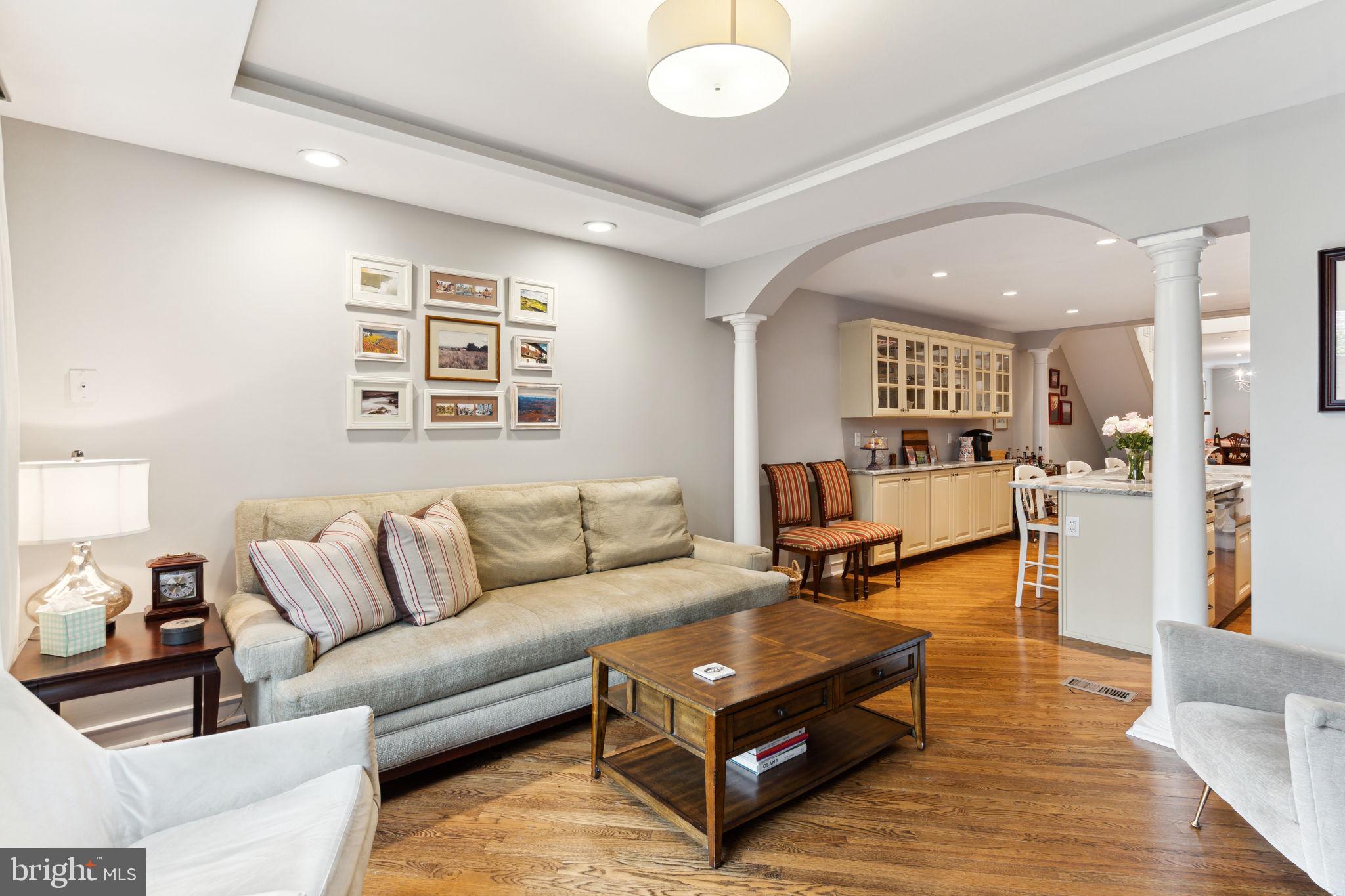 SOCIETY HILL - Residential