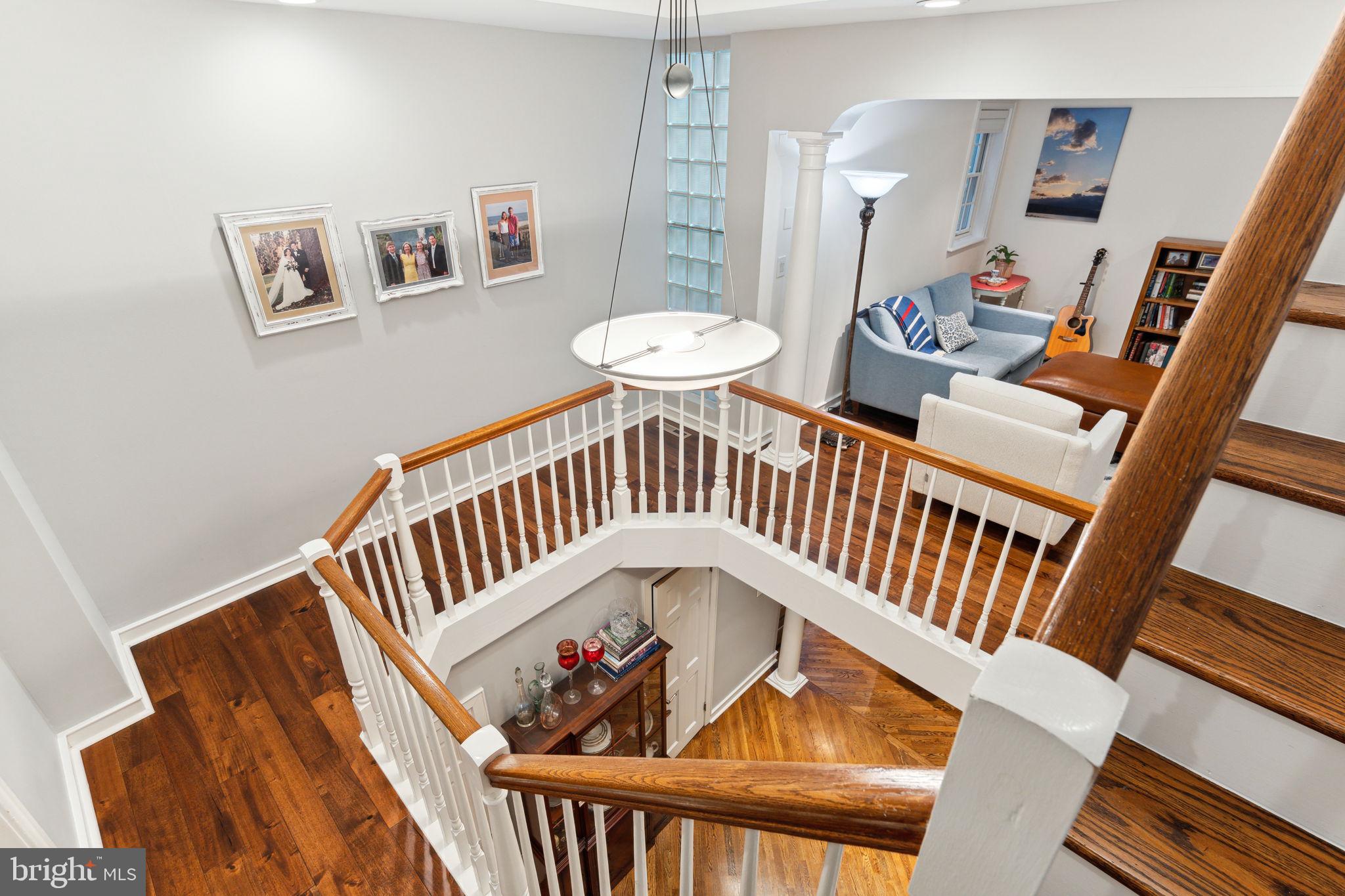 SOCIETY HILL - Residential