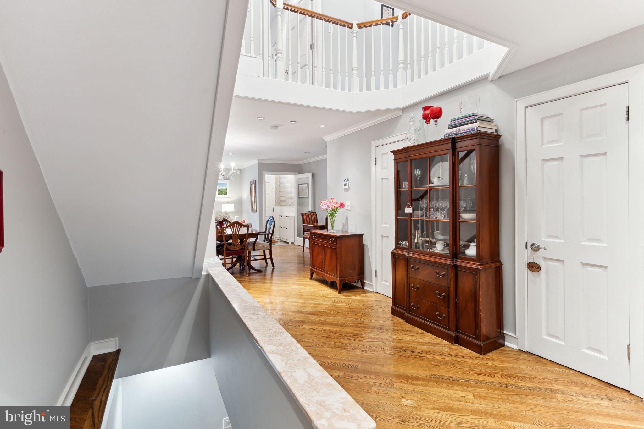 SOCIETY HILL - Residential