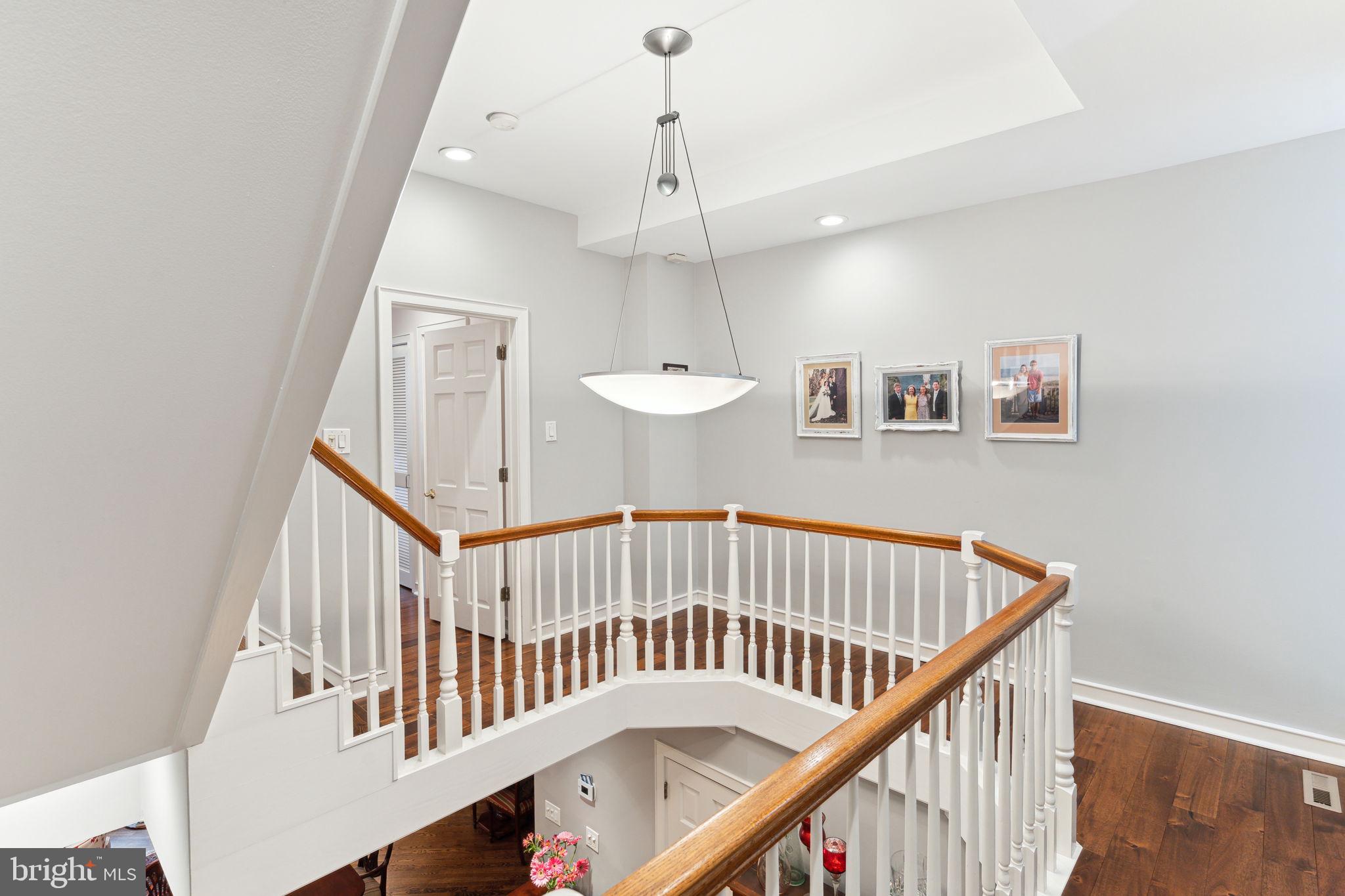 SOCIETY HILL - Residential