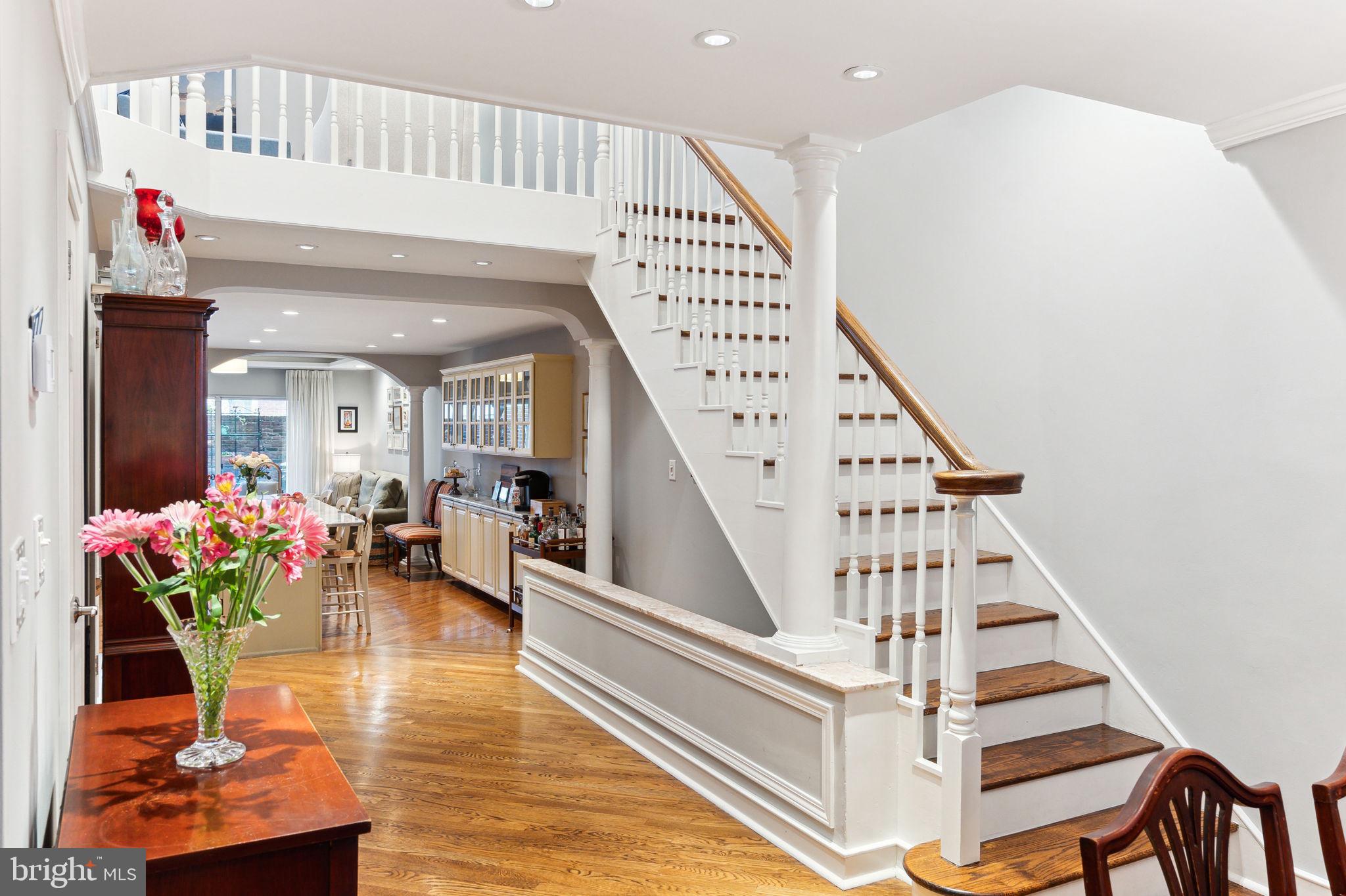 SOCIETY HILL - Residential