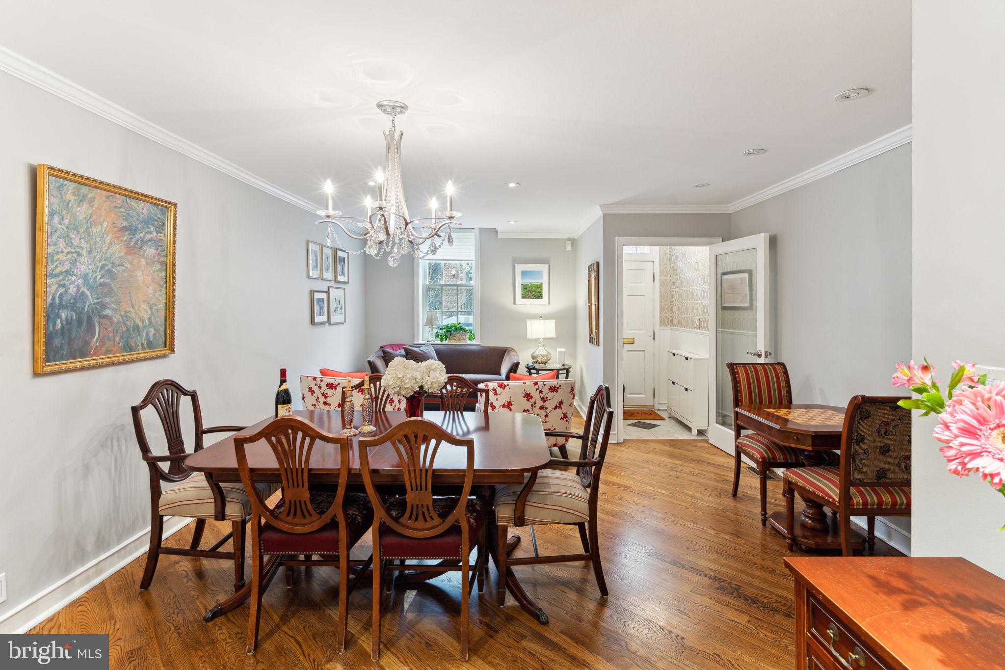 SOCIETY HILL - Residential