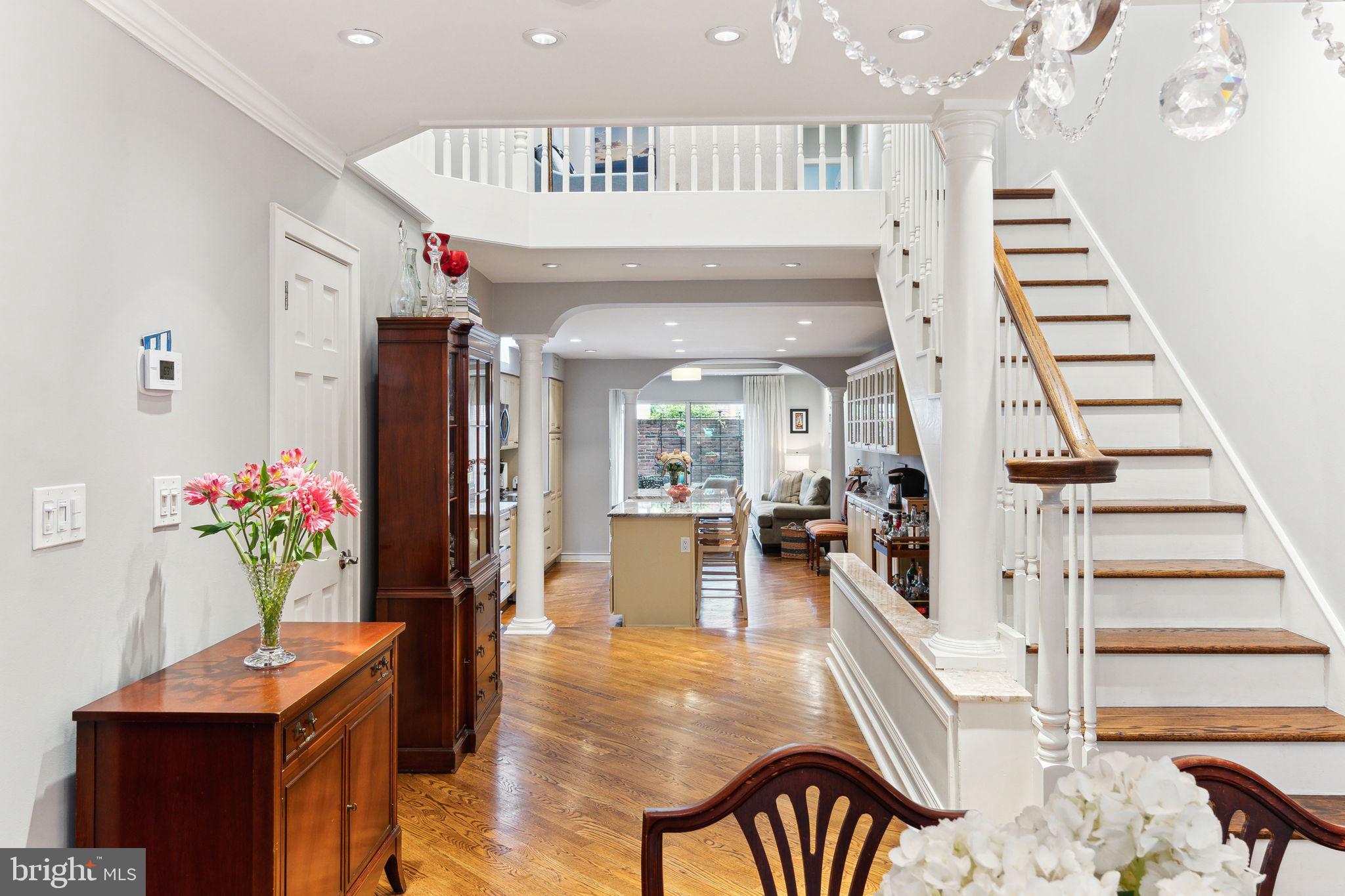 SOCIETY HILL - Residential