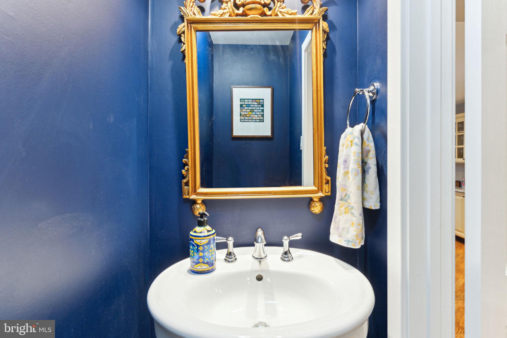 SOCIETY HILL - Residential