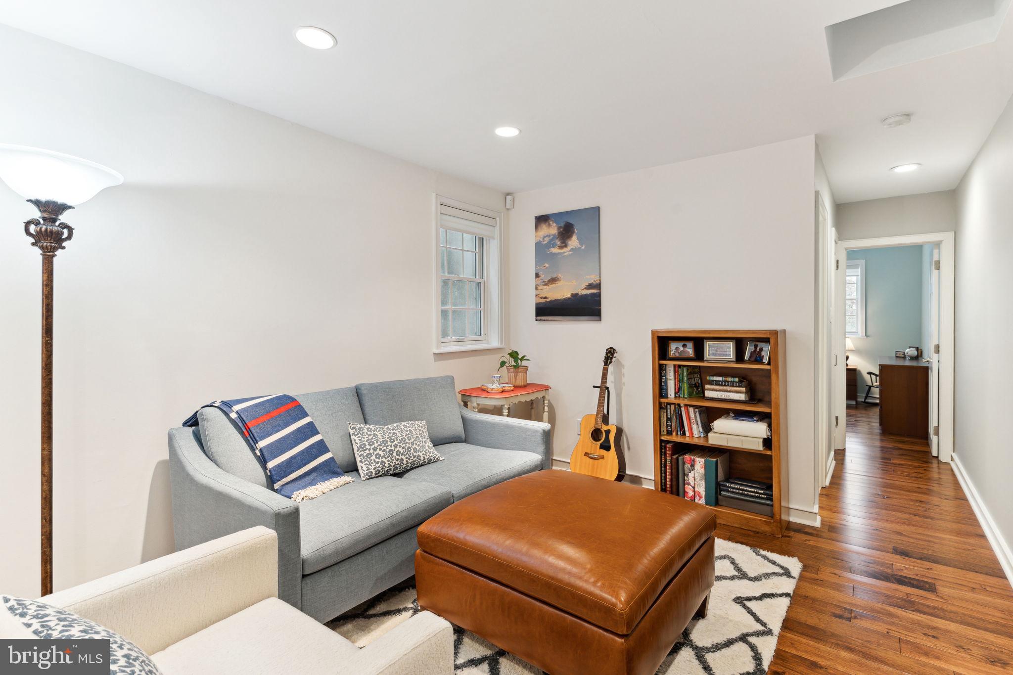 SOCIETY HILL - Residential