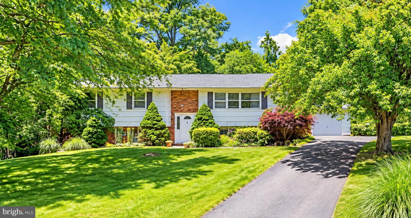 2106 Brookhaven Court