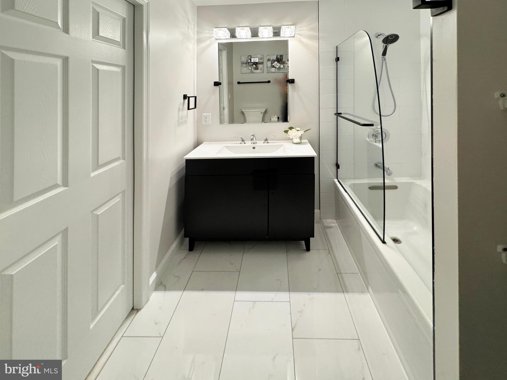 DALE CITY - Residential