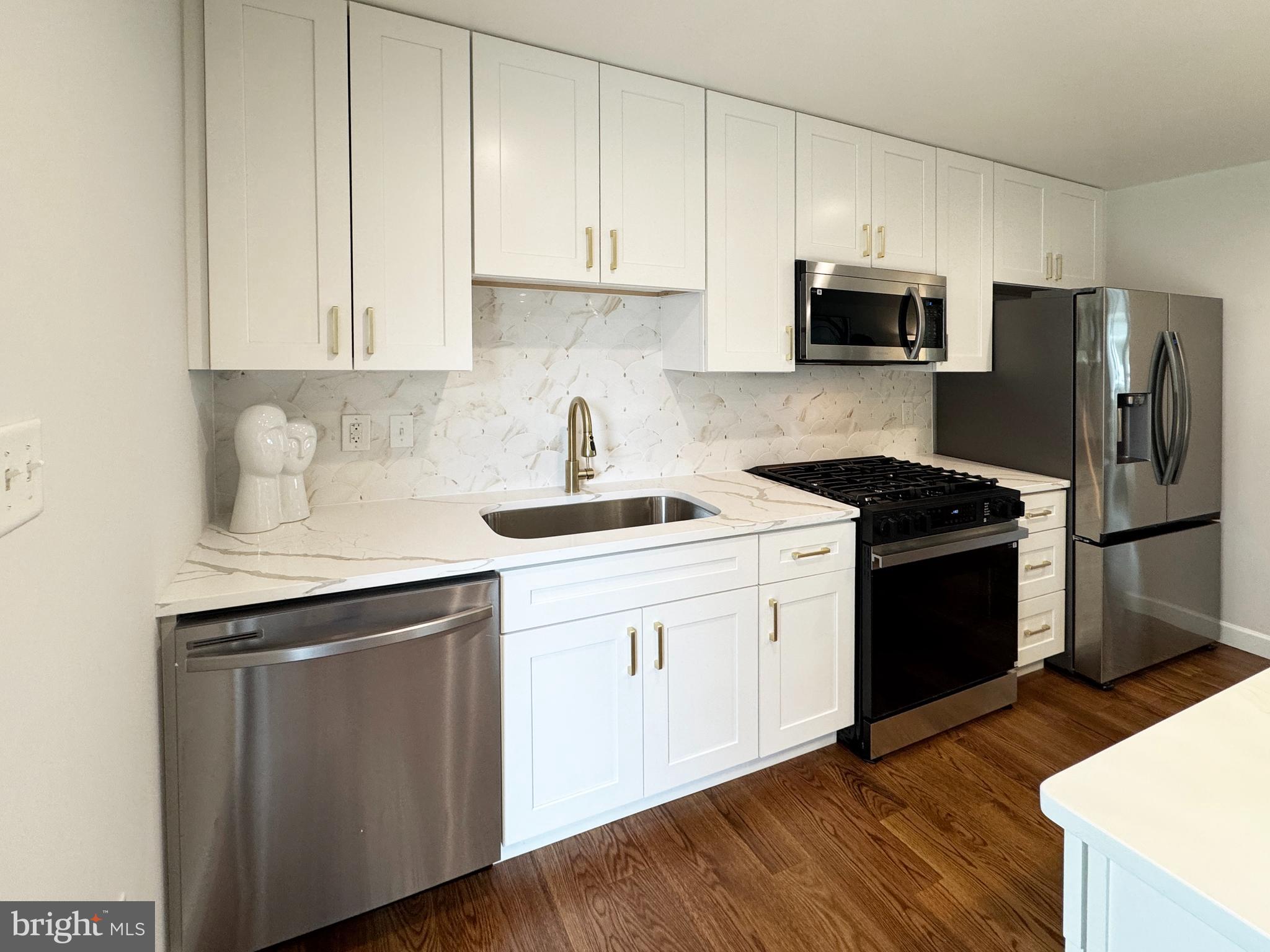 DALE CITY - Residential