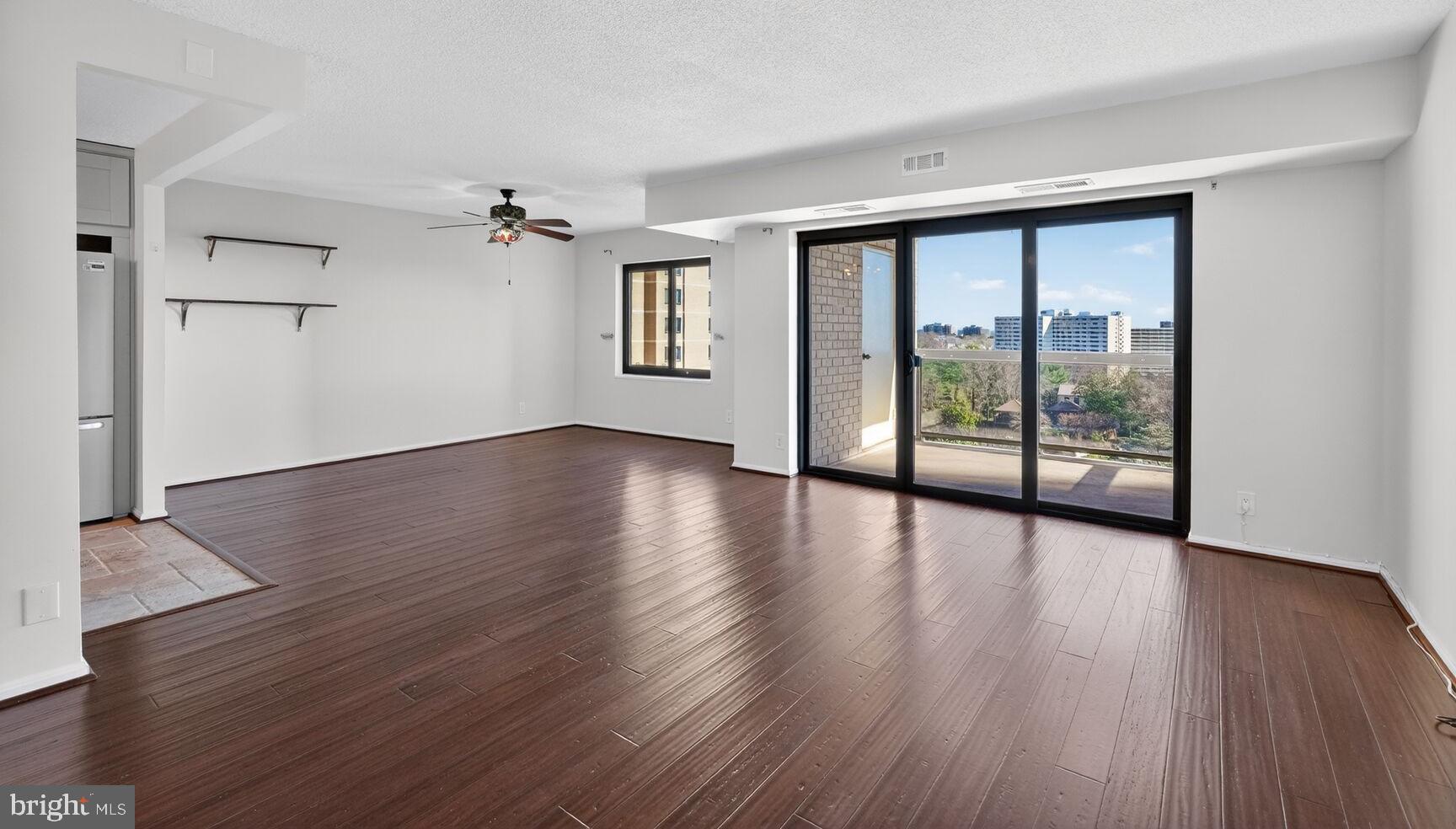 307 YOAKUM PARKWAY 821