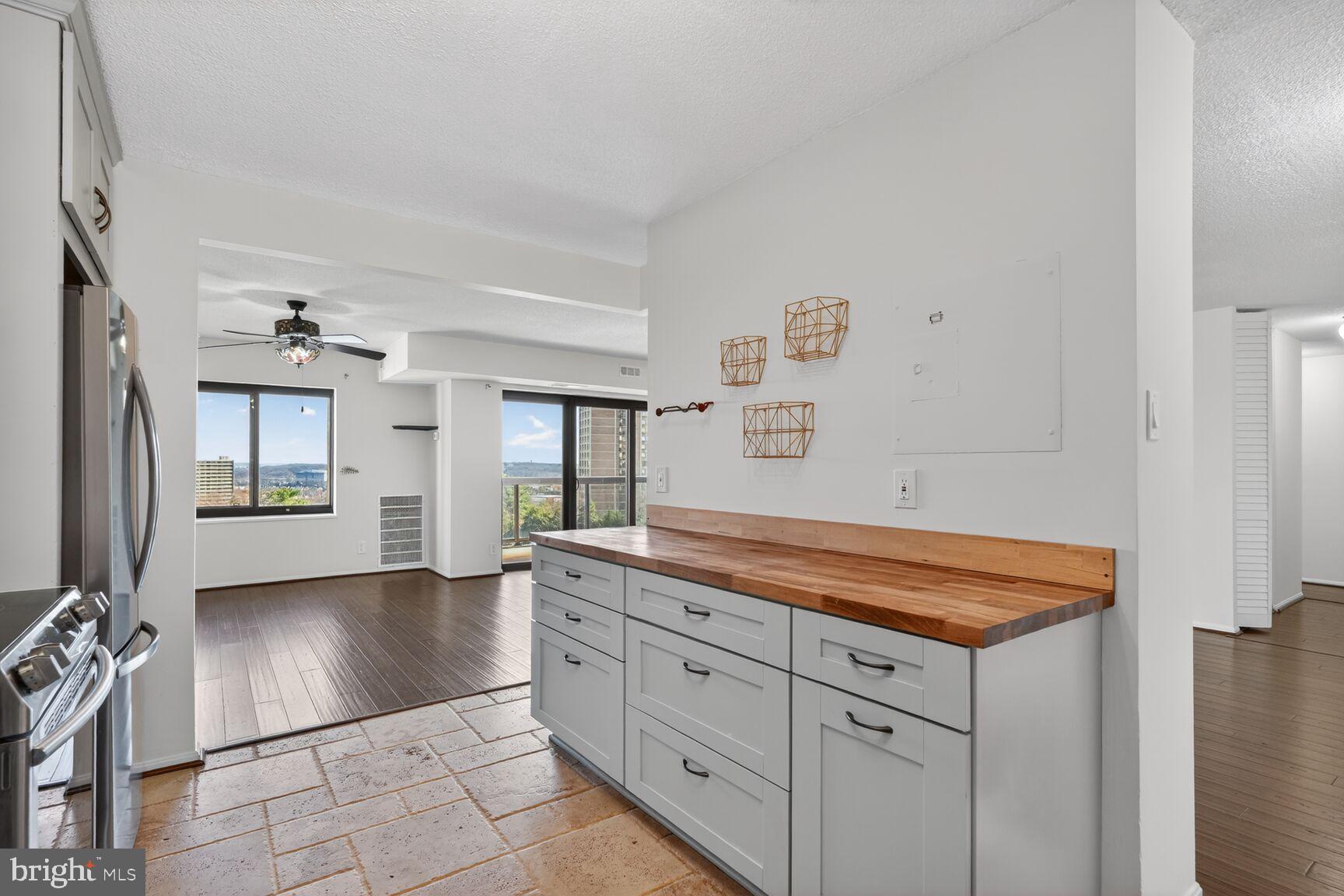 WATERGATE AT LANDMARK - Residential Lease