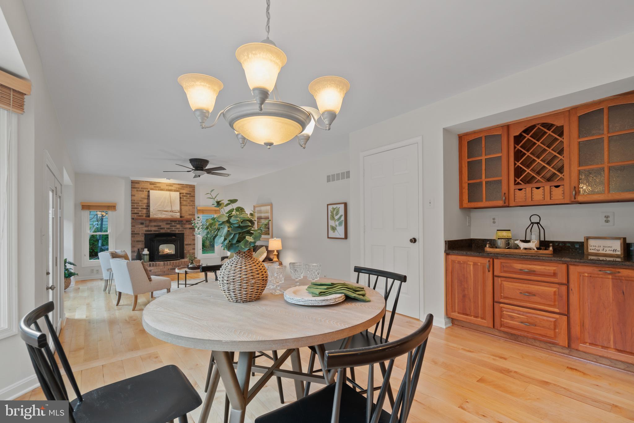 PLEASANT PLAINS - Residential