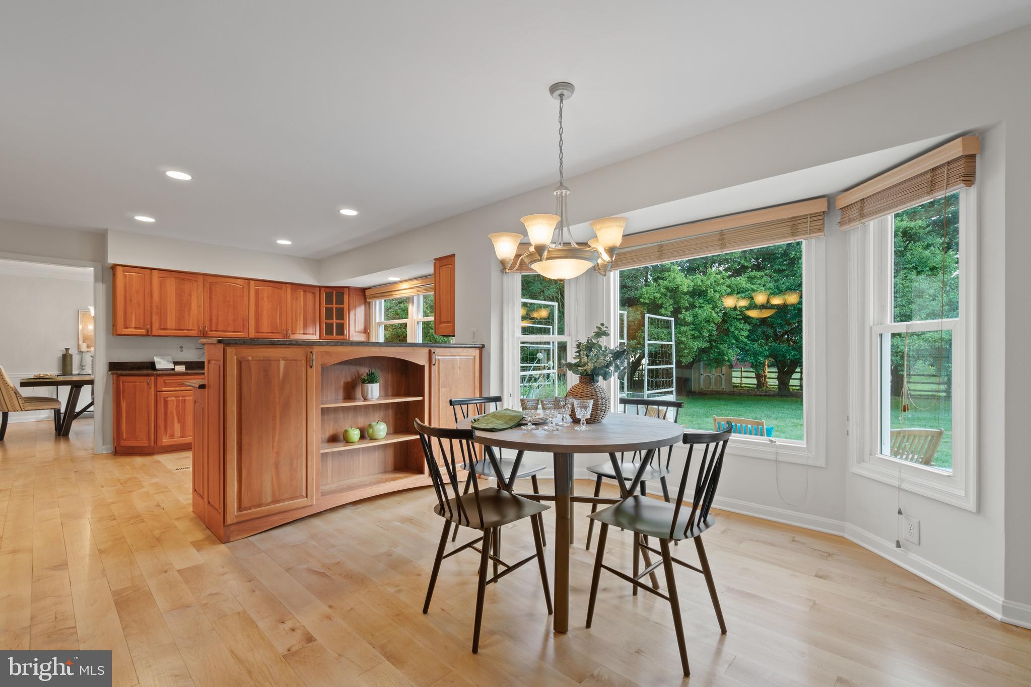 PLEASANT PLAINS - Residential