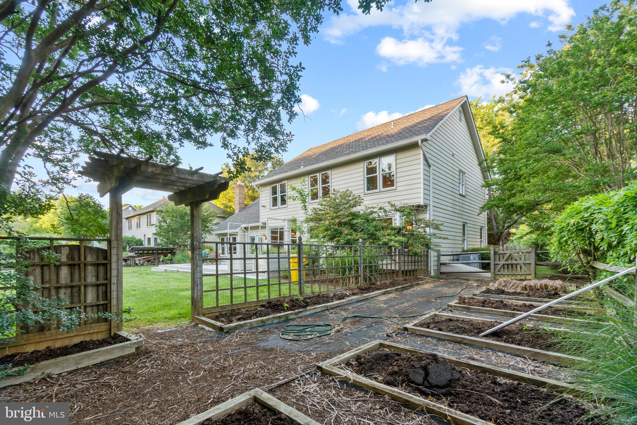 PLEASANT PLAINS - Residential