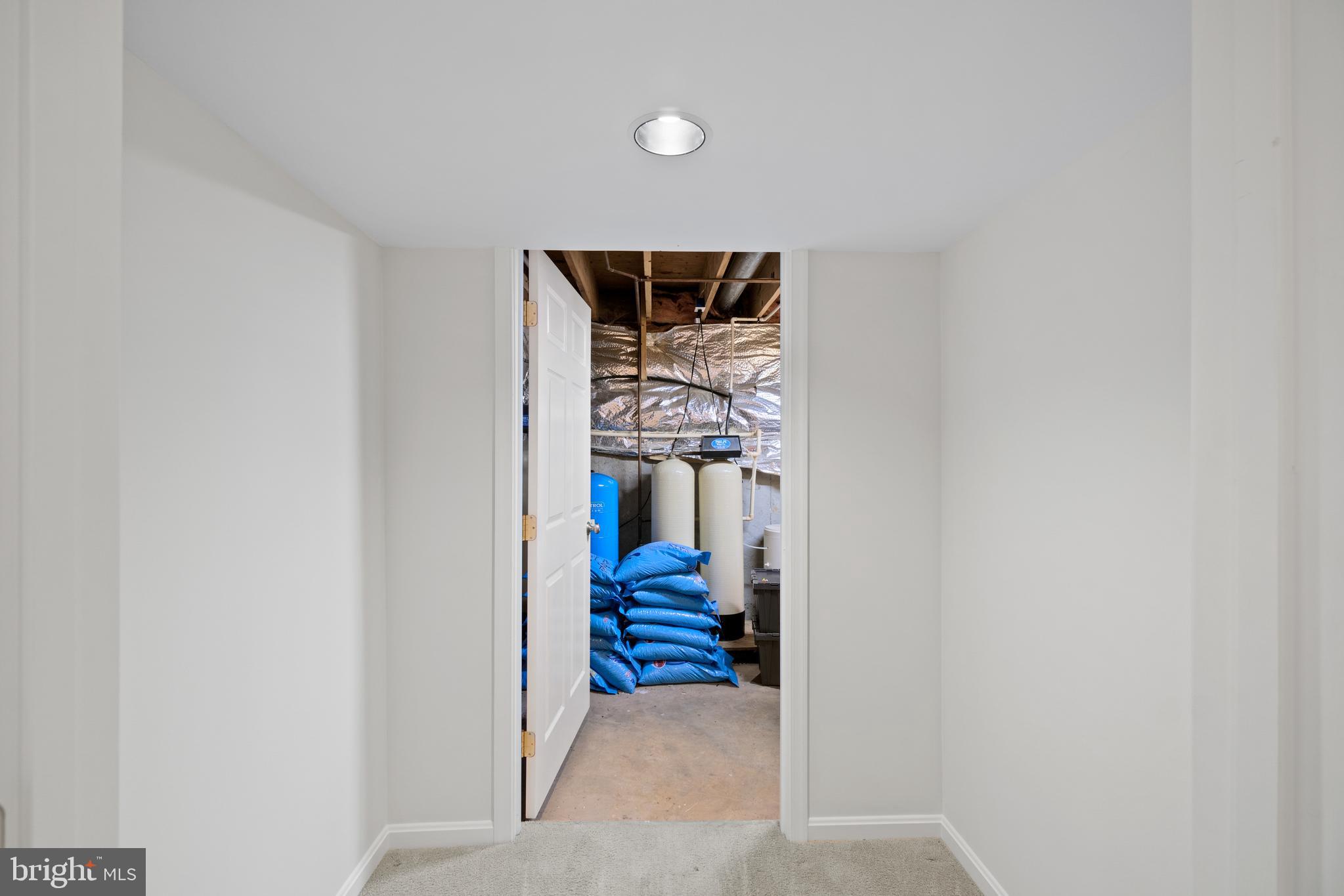 PLEASANT PLAINS - Residential