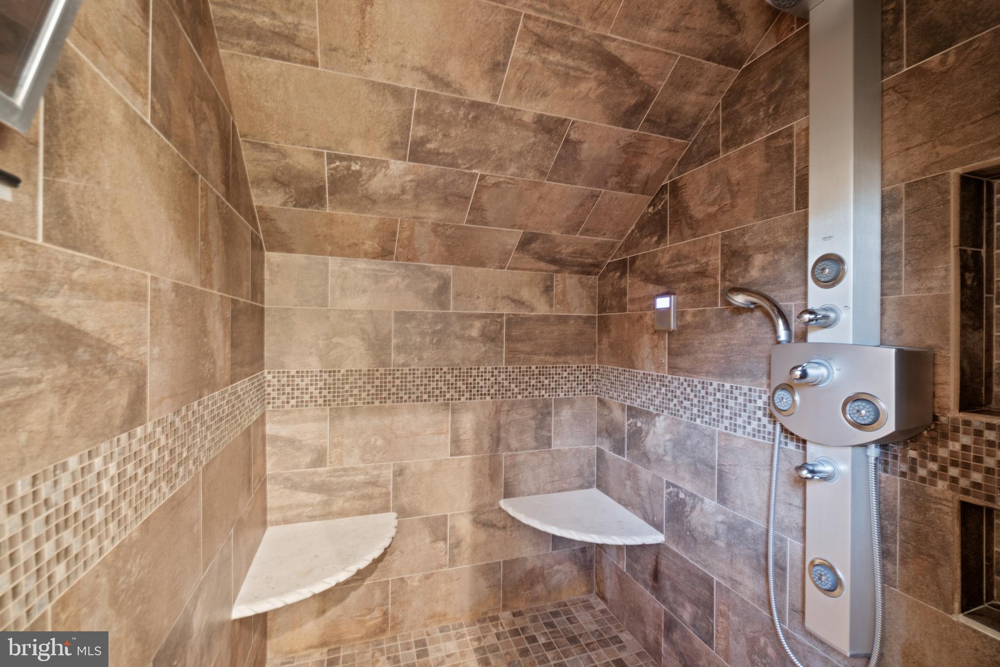 PLEASANT PLAINS - Residential