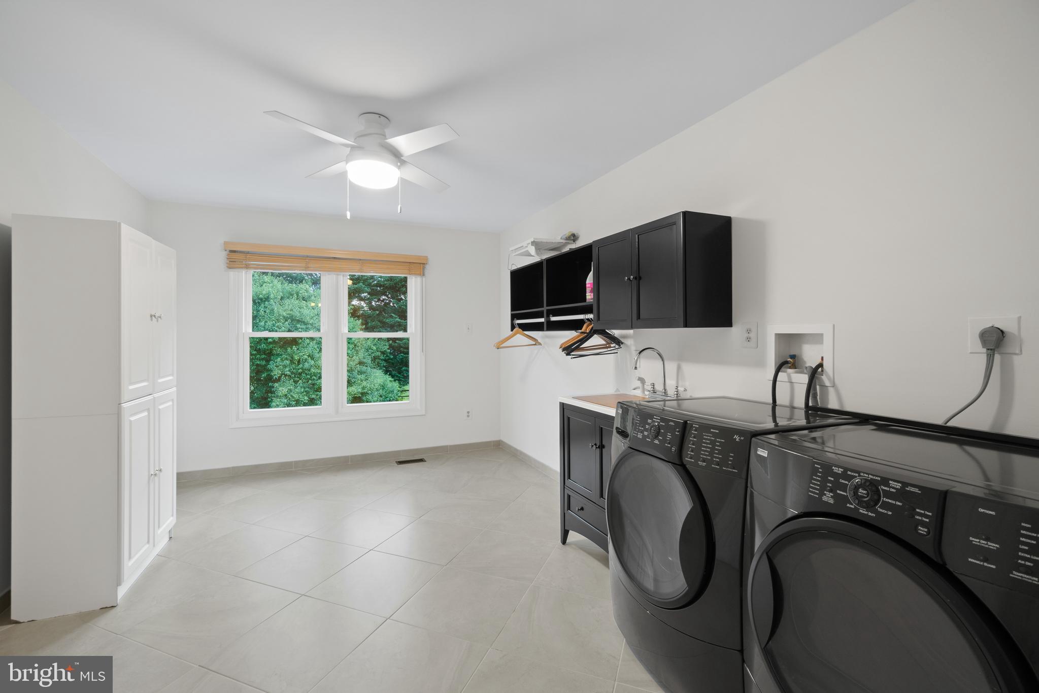 PLEASANT PLAINS - Residential