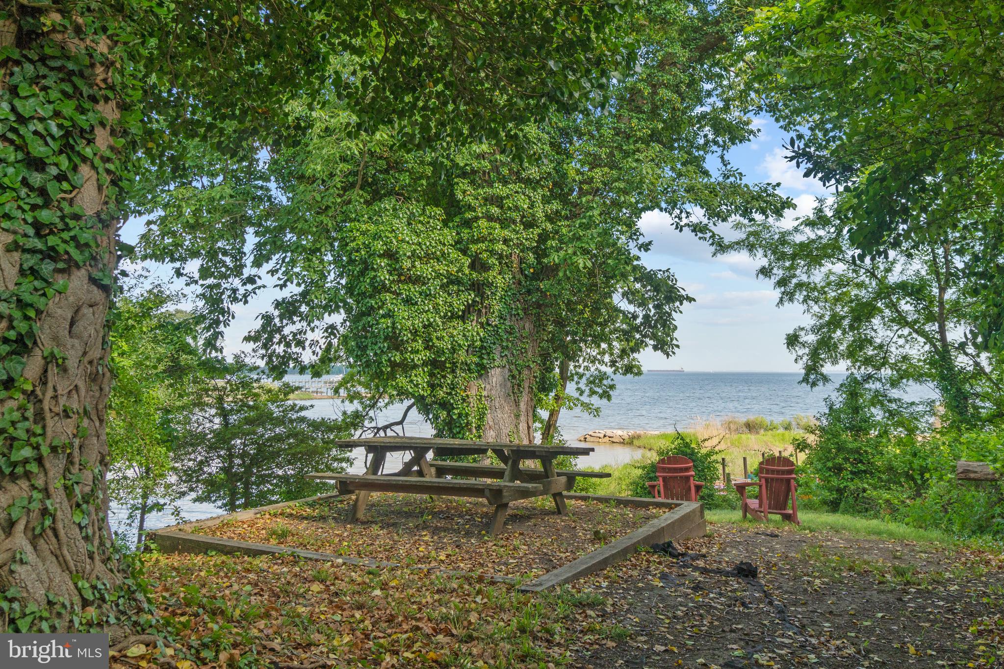 PLEASANT PLAINS - Residential